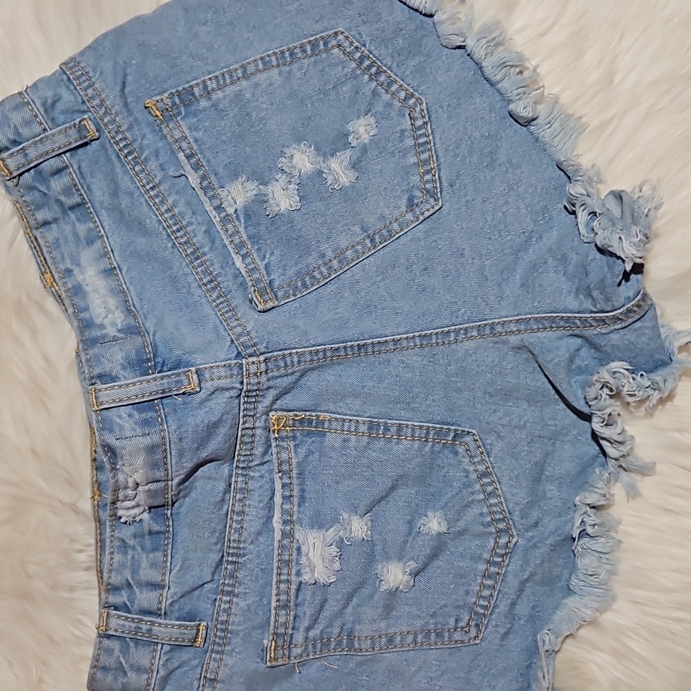 Soundgirl | Distressed High Waisted Jean Shorts - Picture 2 of 6